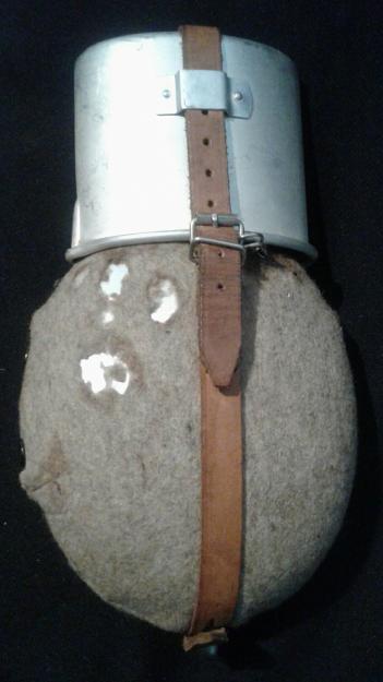 WW2 German Army  Water Canteen Set.
