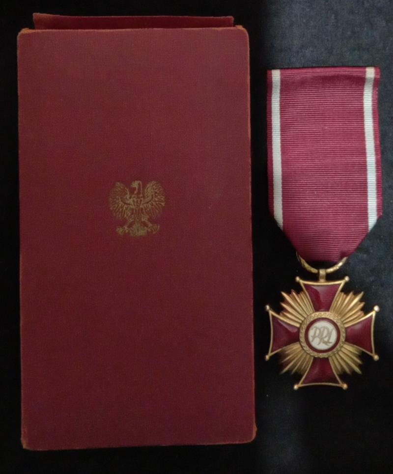 POLAND: CROSS OF MERIT CIVIL GOLD  AWARD .